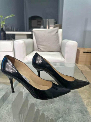 CORPORATE BLACK HEELS JIMMY CHOO