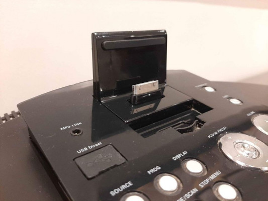 Philips Speaker Dock ( ipod not included)