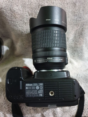 Nikon D90 with 18-105mm For sale