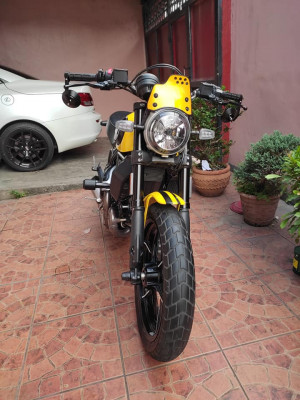 Ducati Scrambler yellow 2020