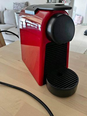 Essenza Mini Nespresso Machine