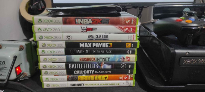 Xbox 360 S 4gb with kinect