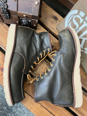 Red Wing 8180 8.5D katanga leather limited edition Rare Pair