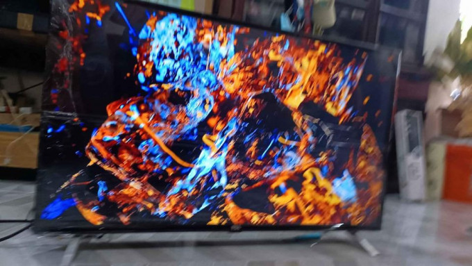 40 INCH TCL BASIC TV