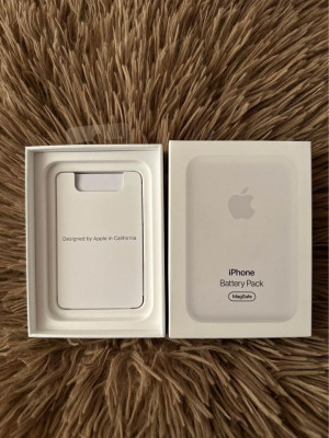 Authentic Iphone Battery Pack Magsafe (PRELOVED)