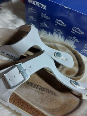 PRE-LOVED BIRKENSTOCK