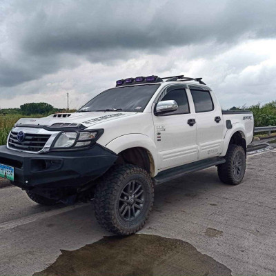2013 TOYOTA HILUX G