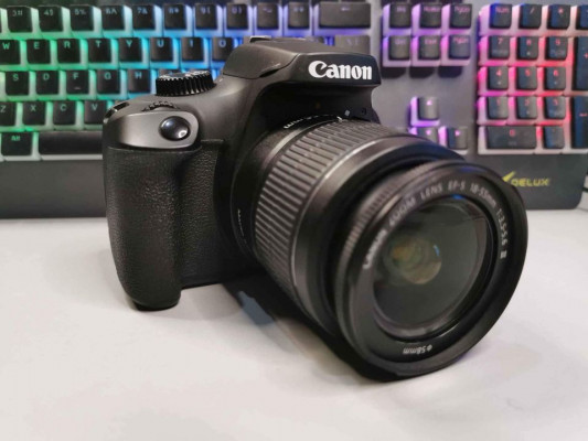Canon 4000D