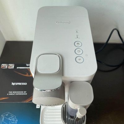 Nespresso Lattissima One Silky White