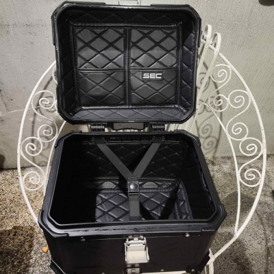 Sec Top Box Black Sparrow