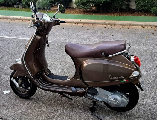 VESPA LX 150iE 2013 Model