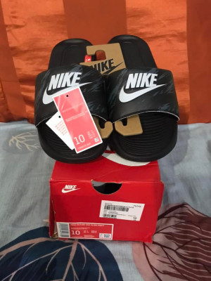 FOR SALE NIKE VICTORI ONE SLIDE sz 10