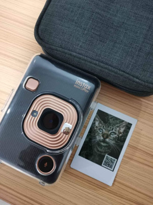 FUJIFILM INSTAX MINI LIPLAY HYBRID