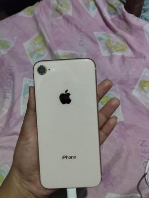 IPHONE 8