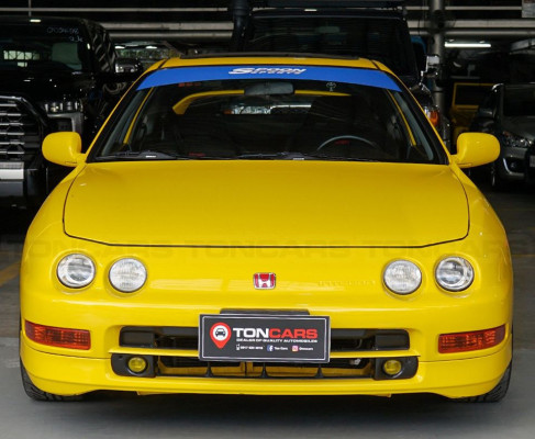 1994 Honda civic integra type r (loaded)