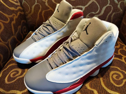 Air Jordan 13 Retro Grey Toe