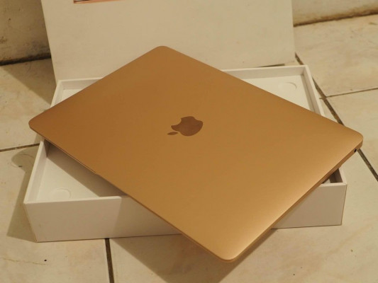 Macbook Air M1 8/256 13 inch (sale swap)