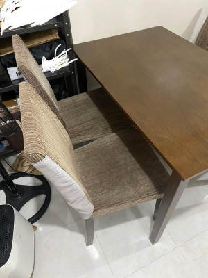 Dining Table (2nd hand)