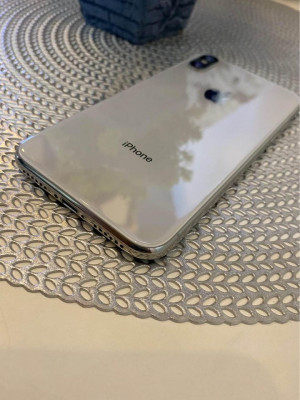 iPhone X 64 silver factory unlocked complete