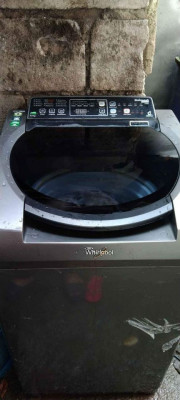 WHIRLPOOL AUTOMATIC WASHING MACHINE