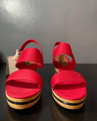 TOMMY HILFIGER CLASSIC LOW WEDGE