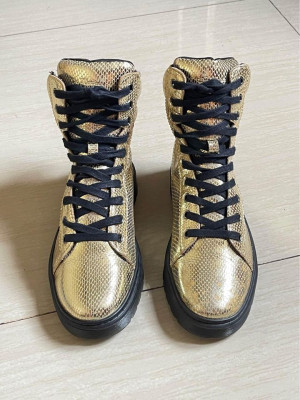 Authentic Dr. Martens - Mix