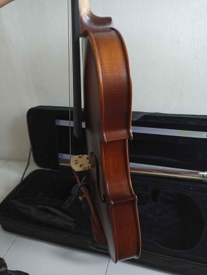 Violin (4x4)