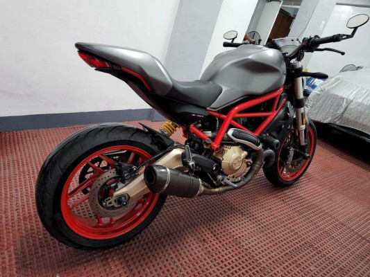 2018 Ducati monster