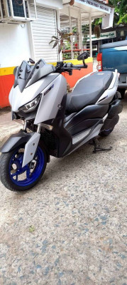 2019 Yamaha iconic Grey xmax 300 abs keyless tcs