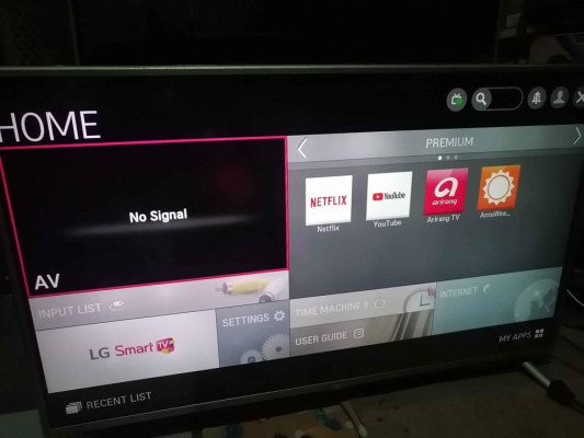 LG 42" smart tv
