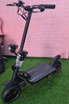 S12 ELECTRIC DUAL HUB SCOOTER