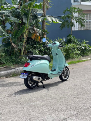 Vespa Primavera Relax green S version