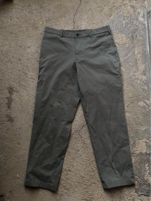 Uniqlo Smart Ankle Pants Olive Green
