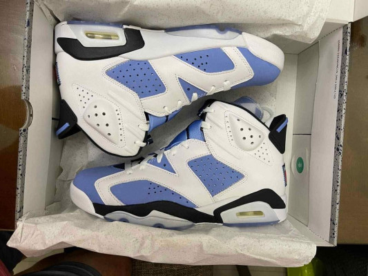 For sale brand new jordan 6 UNC size 9