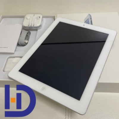 iPad 2 16G 32G 64G, WiFi  Sim WiFi black or white used