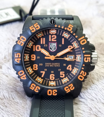 𝗟𝘂𝗺𝗶𝗻𝗼𝘅 𝗡𝗮𝘃𝘆 𝗦𝗲𝗮𝗹  𝗦𝘄𝗶𝘀𝘀 𝗤𝘂𝗮𝗿𝘁𝘇 𝗪𝗮tch