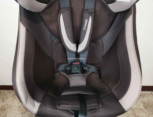 Combi Neroom Baby Car Seat