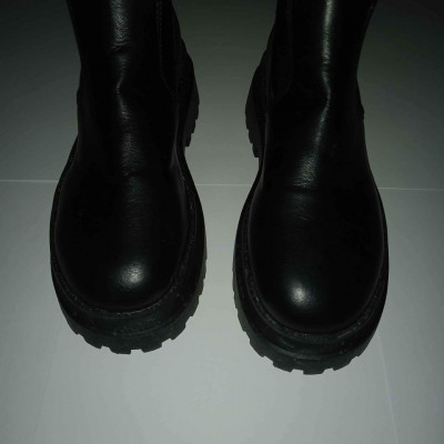 SHEIN Chunky Black Chelsea Boots