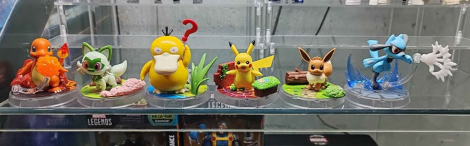 Blokees Pokémon Charmander, Sprigatito, Eevee, Riolu, Psyduck & Pikachu