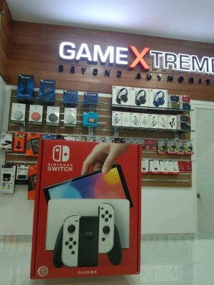 NINTENDO SWITCH OLED EDITION