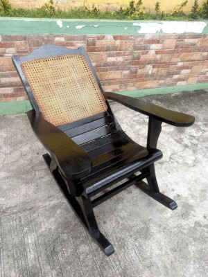ROCKING CHAIR Narra