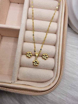 18k Saudi Gold Set