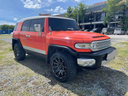 2014 TOYOTA FJ CRUISER