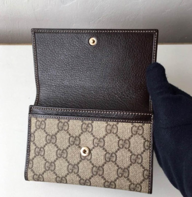 GUCCI Clutch Wallet authentic original