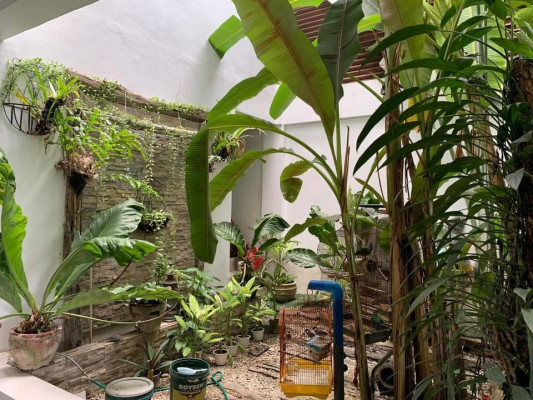 BEACH HOUSE FOR SALE