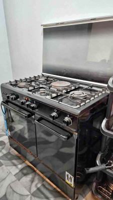 Gas Range with Oven