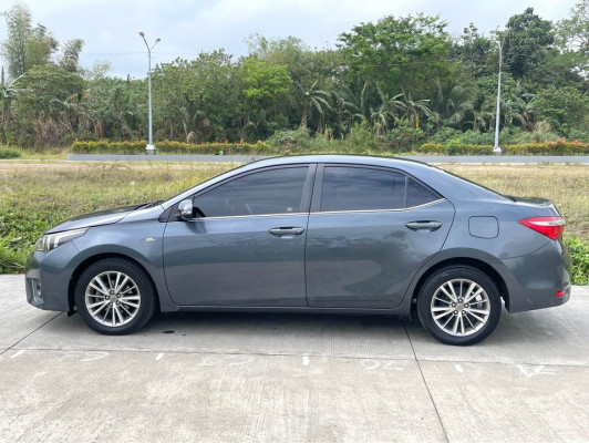 2015 Toyota altis g