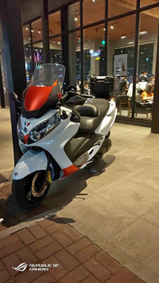 2015 SYM maxsym 400i