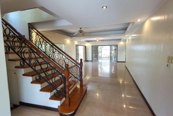 Brentville Residence for Sale