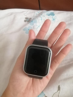 PRELOVED SMARTWATCH FOR 150 PESOS ONLY